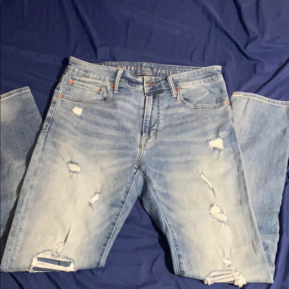 American Eagle jeans light wash